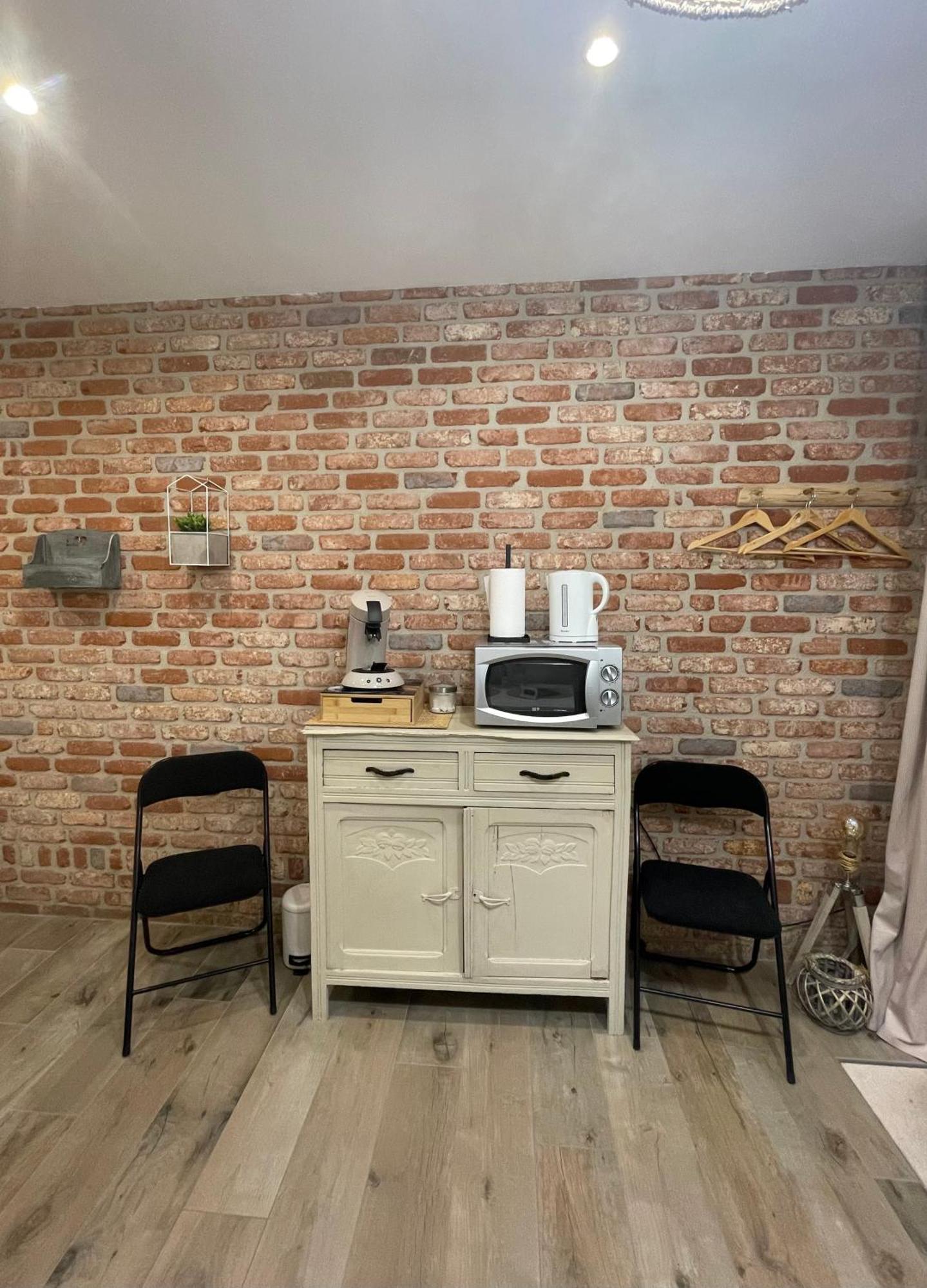 La Petite Halte Bed and Breakfast Comines-Warneton Exterior foto